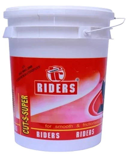Riders Cutting oil